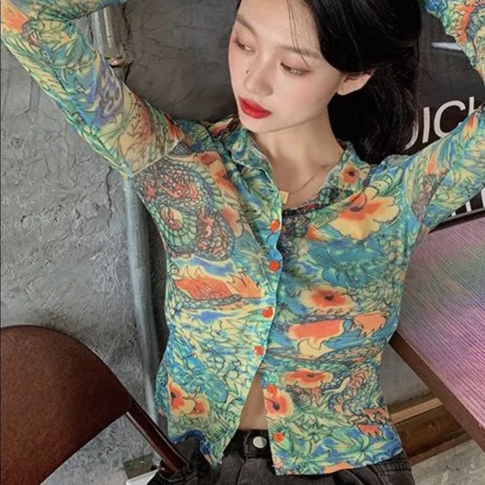 Printed mesh cropped shirt